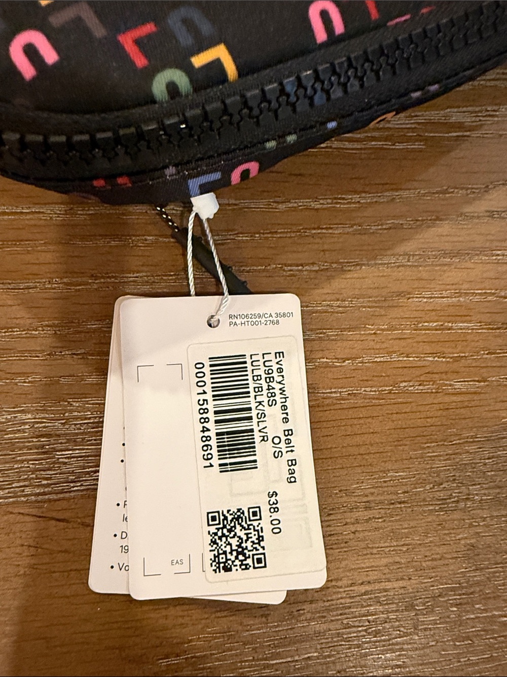 Lululemon Multicolor 'LU' Logo Everywhere belt bag. - Picture 4 of 7